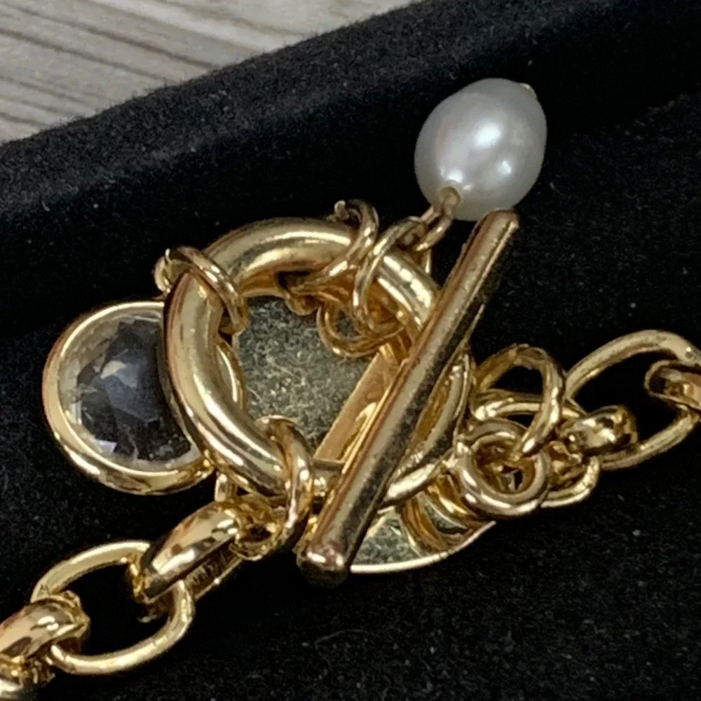 LOFT Gold Tone Toggle Chain Bracelet Pearl Crystal Heart Charm 8-8.5 Inch